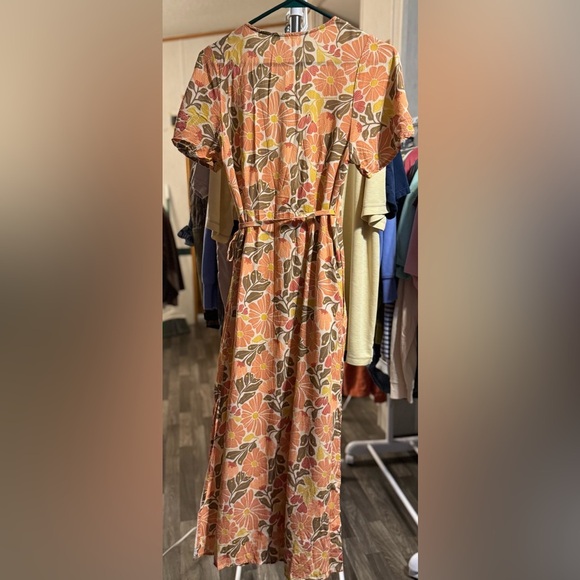 Marine Layer Emlyn Midi Floral Wrap Dress - Picture 3 of 9